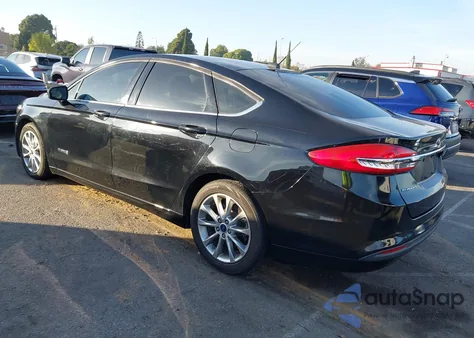 2017 Ford Fusion Hybrid S из США, поврежденный, VIN 3FA6P0UU9HR196654